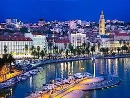 Roza Split